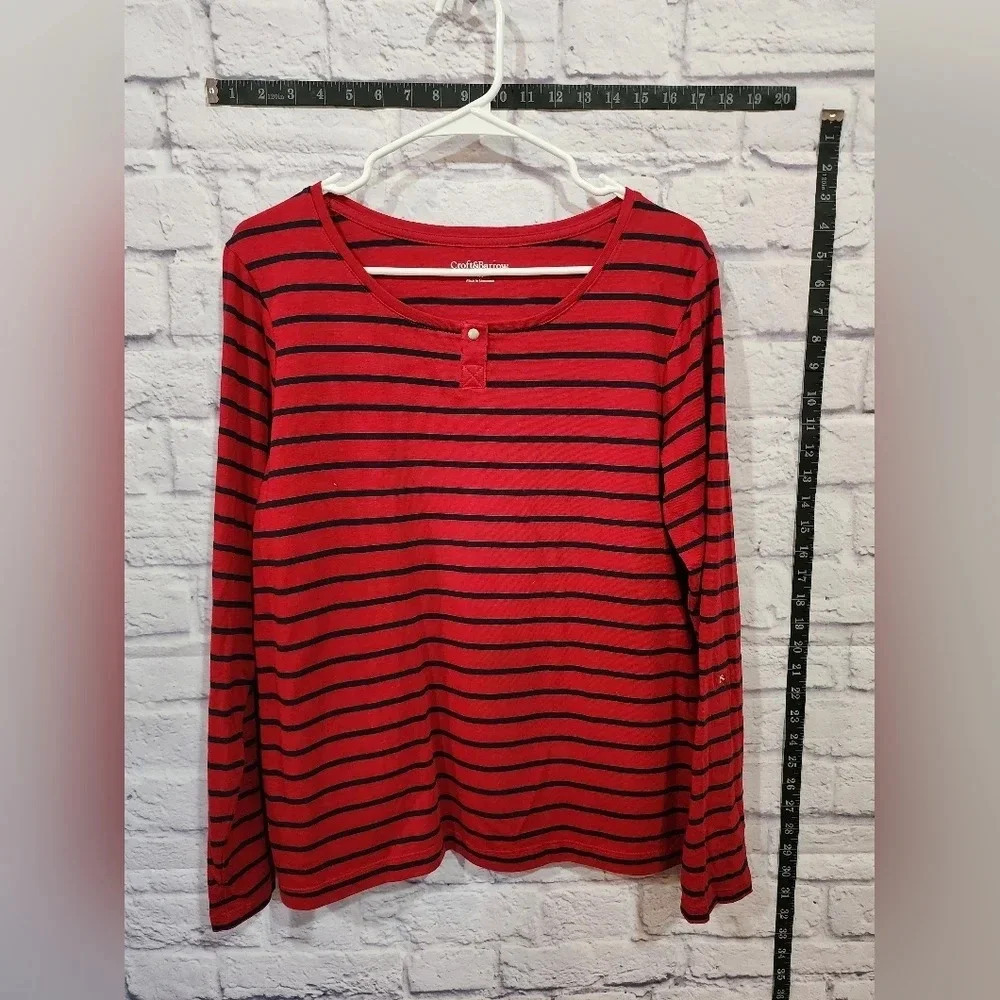 Croft & Barrow long sleeve tee with red/blk stripes - Size M